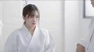 花蜜直播的app下载器是什么绿帽男请黑鬼操老婆，然后自己再操【陌陌探探过时了！看下面的简阶用它】